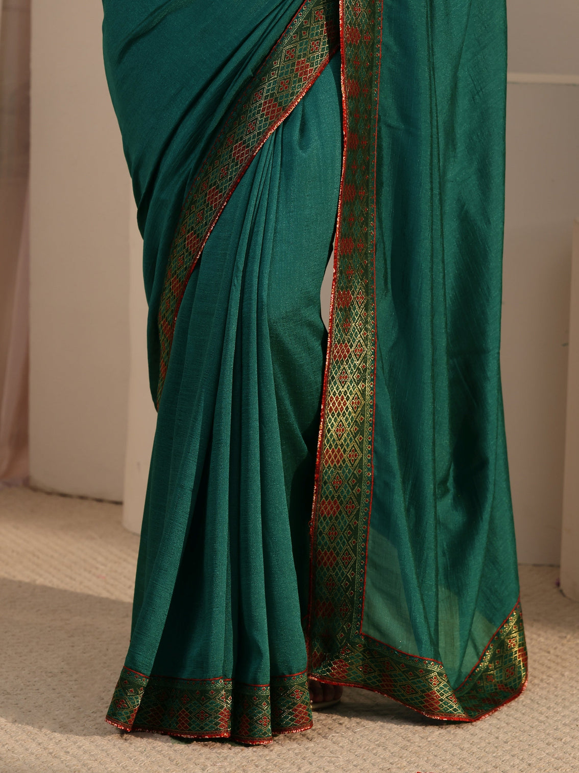 Mameraa Peacock Green Woven Design Silk Blend Saree