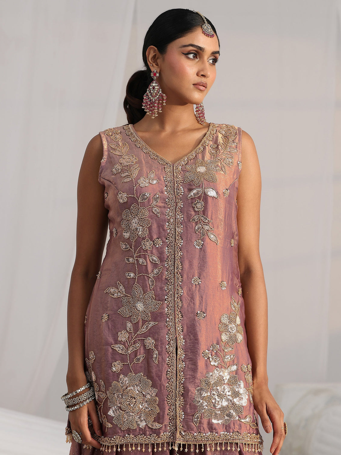 Mameraa Art Mauve Embellished Sleeveless Silk Blend Palazzo Suit Set