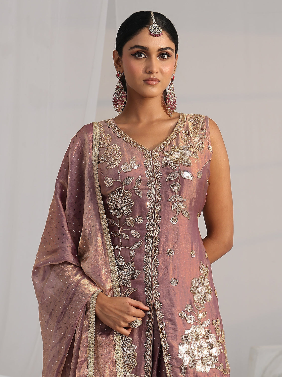 Mameraa Art Mauve Embellished Sleeveless Silk Blend Palazzo Suit Set
