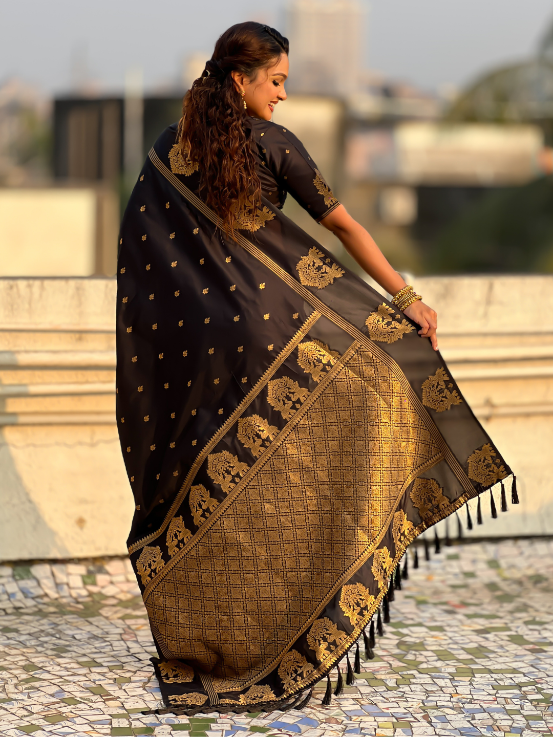 Black Soft Silk Traditional Zari Woven Saree