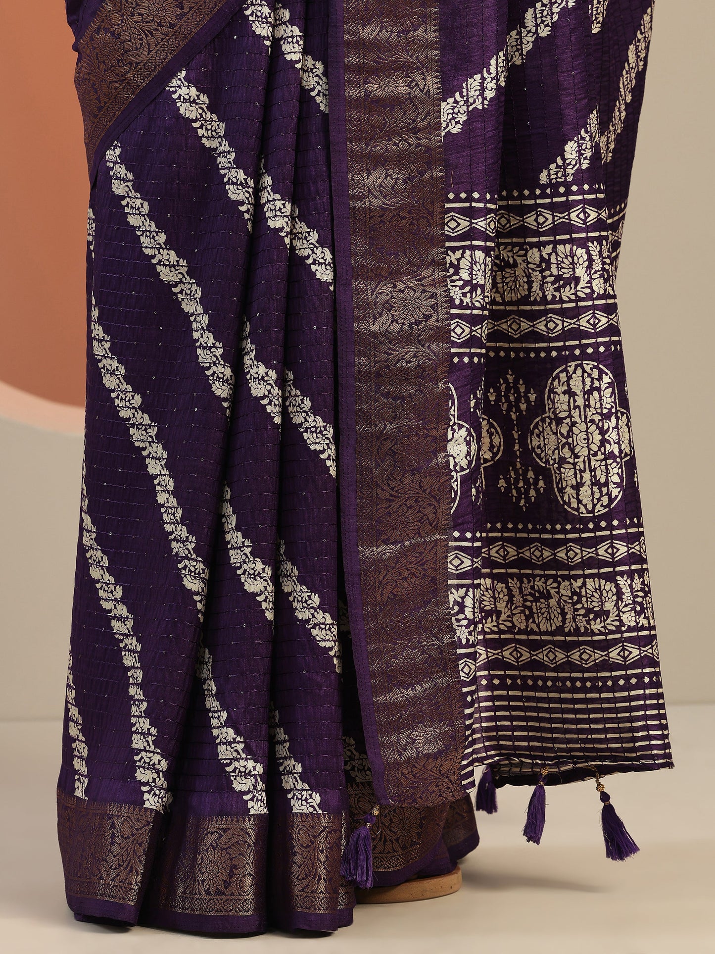 Libas Purple Printed Silk Blend Saree With Unstitched Blouse Piece
