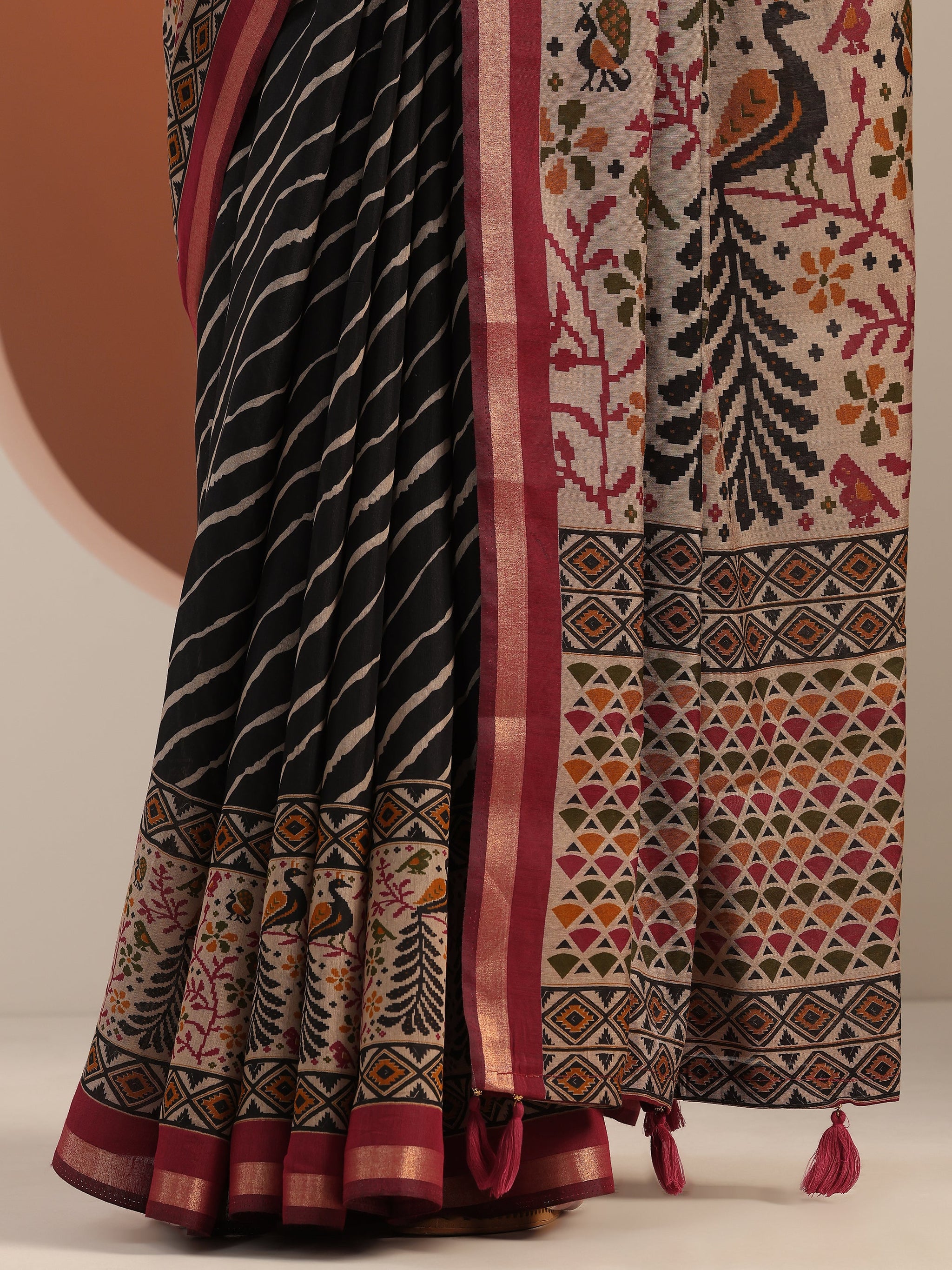 Libas Black Printed Cotton Blend Saree With Unstitched Blouse Piece