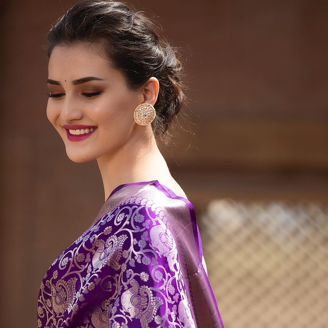 Snappy Purple Soft Banarasi Silk Saree With Supernal Blouse Piece
