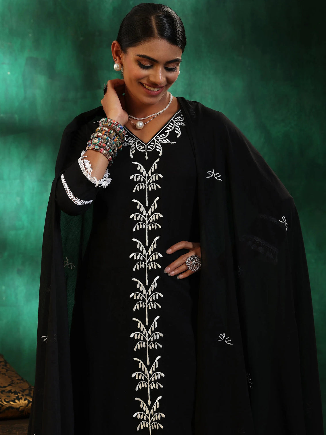 Mameraa Black Embroidered Straight Suit With Dupatta