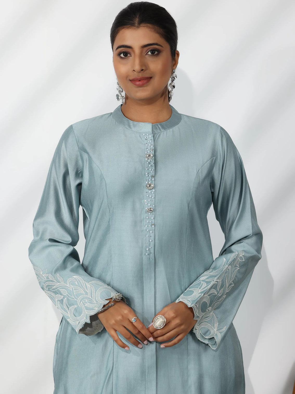Mameraa Blue Solid Silk Blend Straight Suit With Dupatta