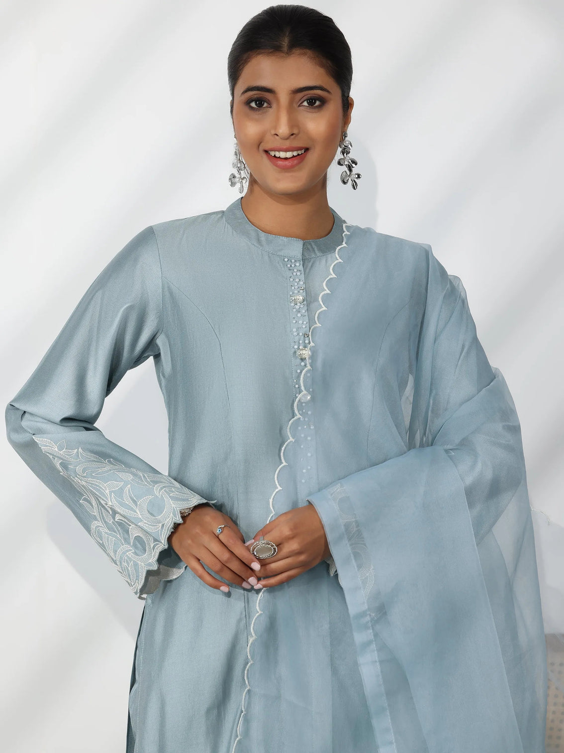 Mameraa Blue Solid Silk Blend Straight Suit With Dupatta