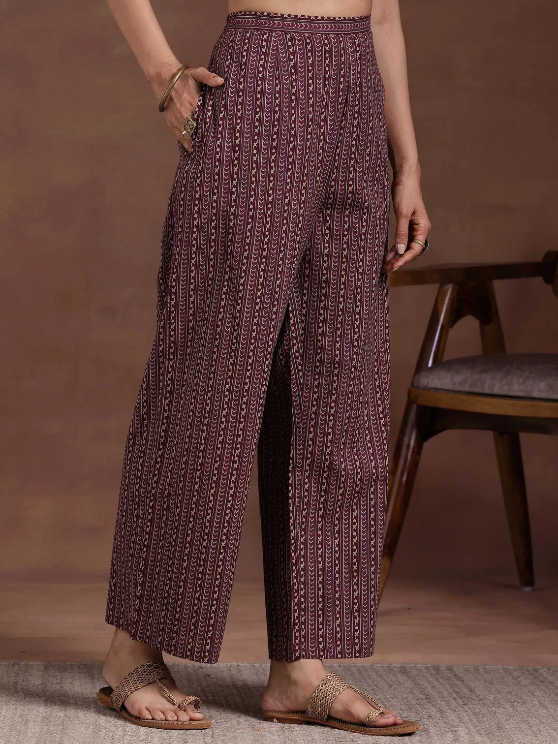 Mameraa Maroon Printed Cotton A-Line Kurta With Trousers