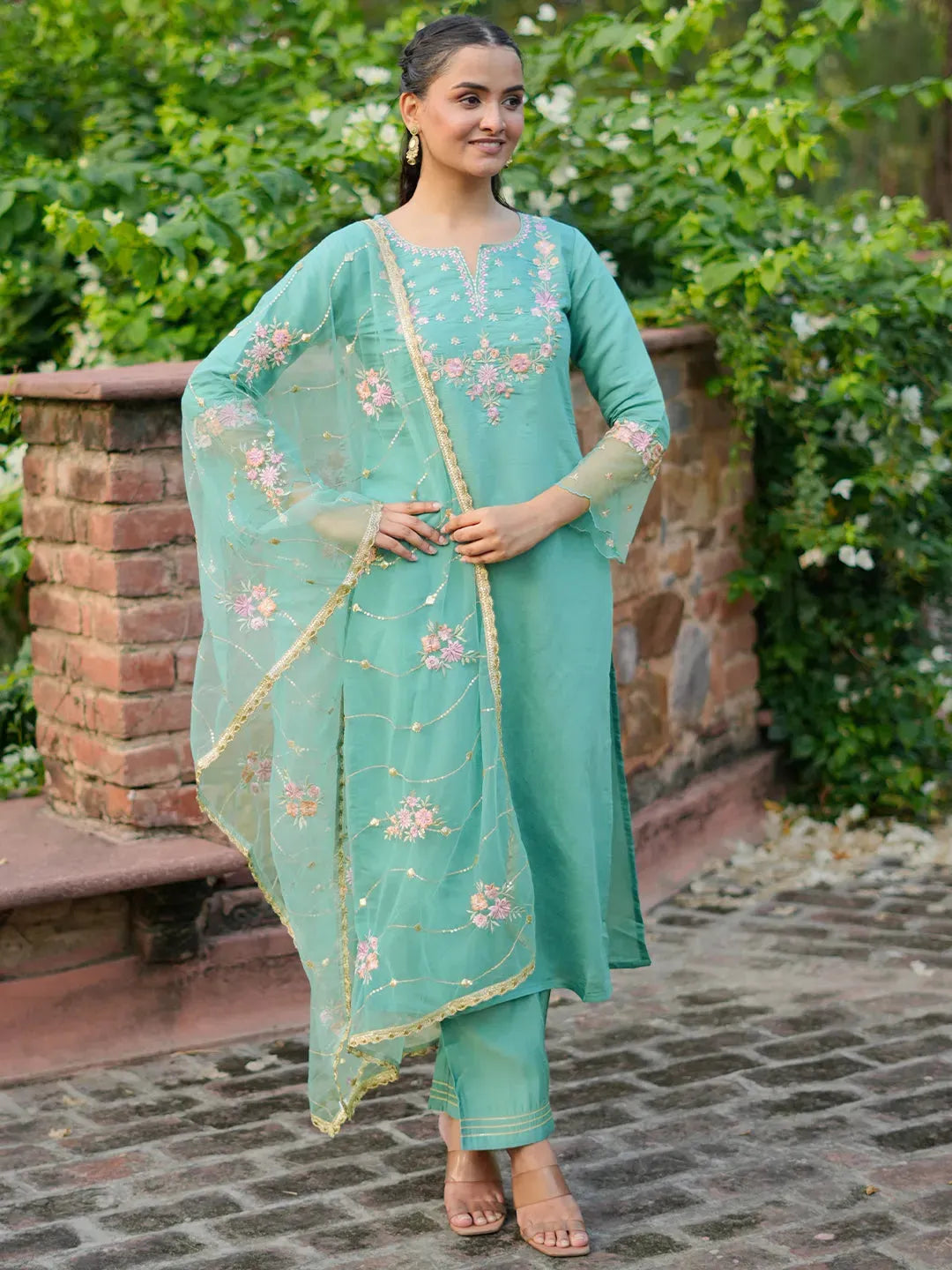 Mameraa Green Yoke Design Silk Blend Straight Suit With Dupatta