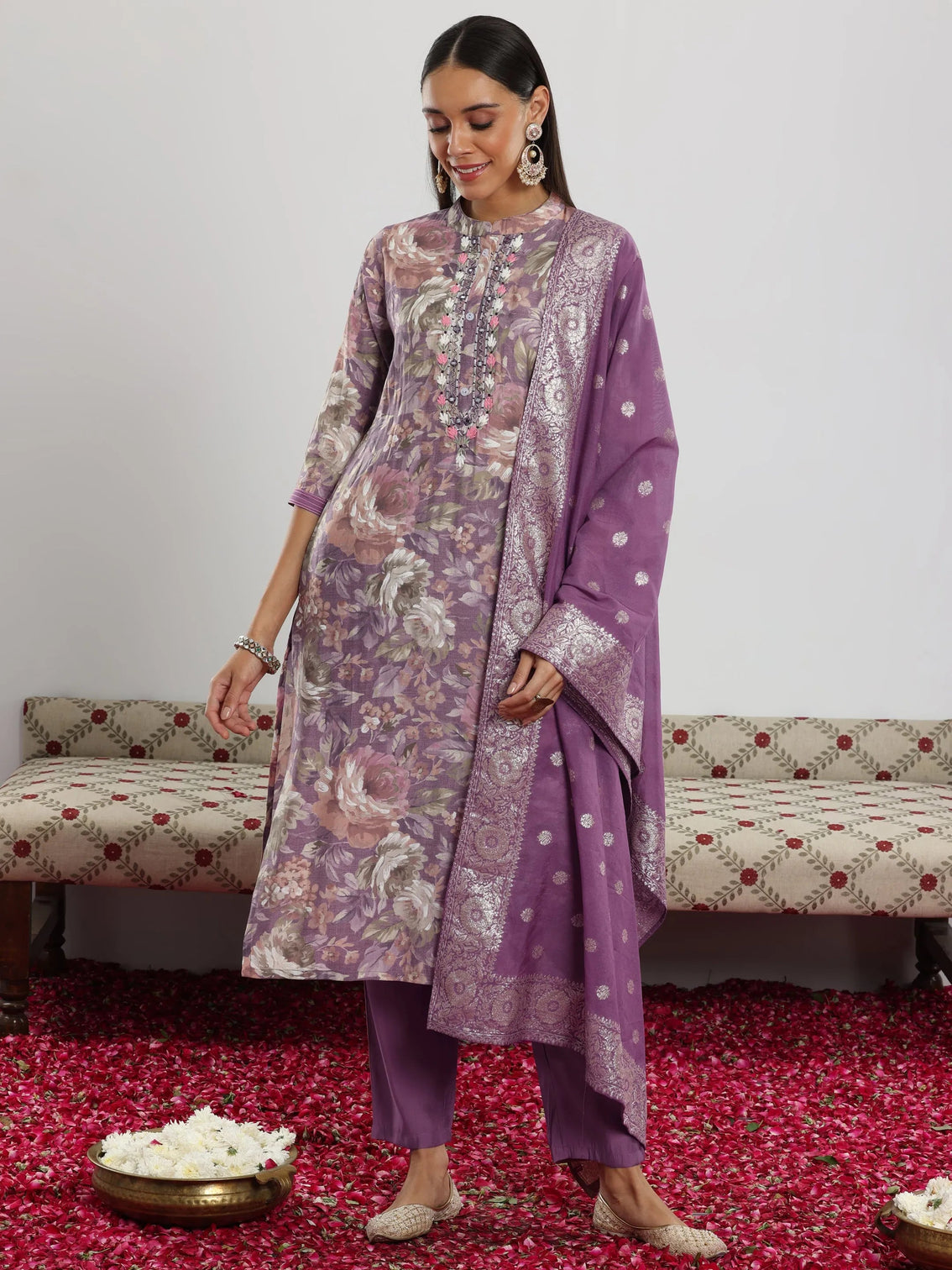 Mameraa Lavender Printed Silk blend Straight Suit With Dupatta