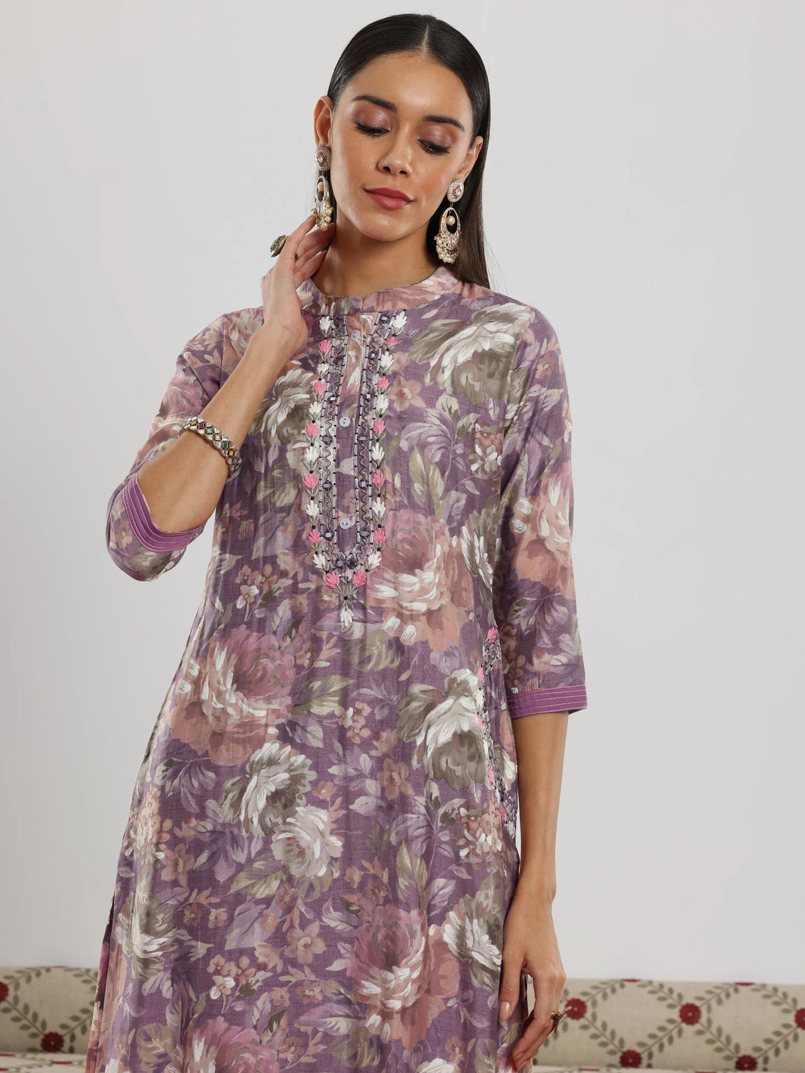 Mameraa Lavender Printed Silk blend Straight Suit With Dupatta