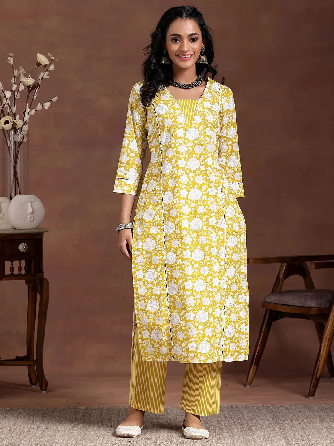 Mameraa Yellow Printed Cotton Straight Kurta Set