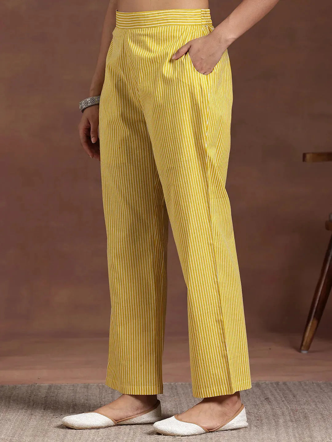 Mameraa Yellow Printed Cotton Straight Kurta Set
