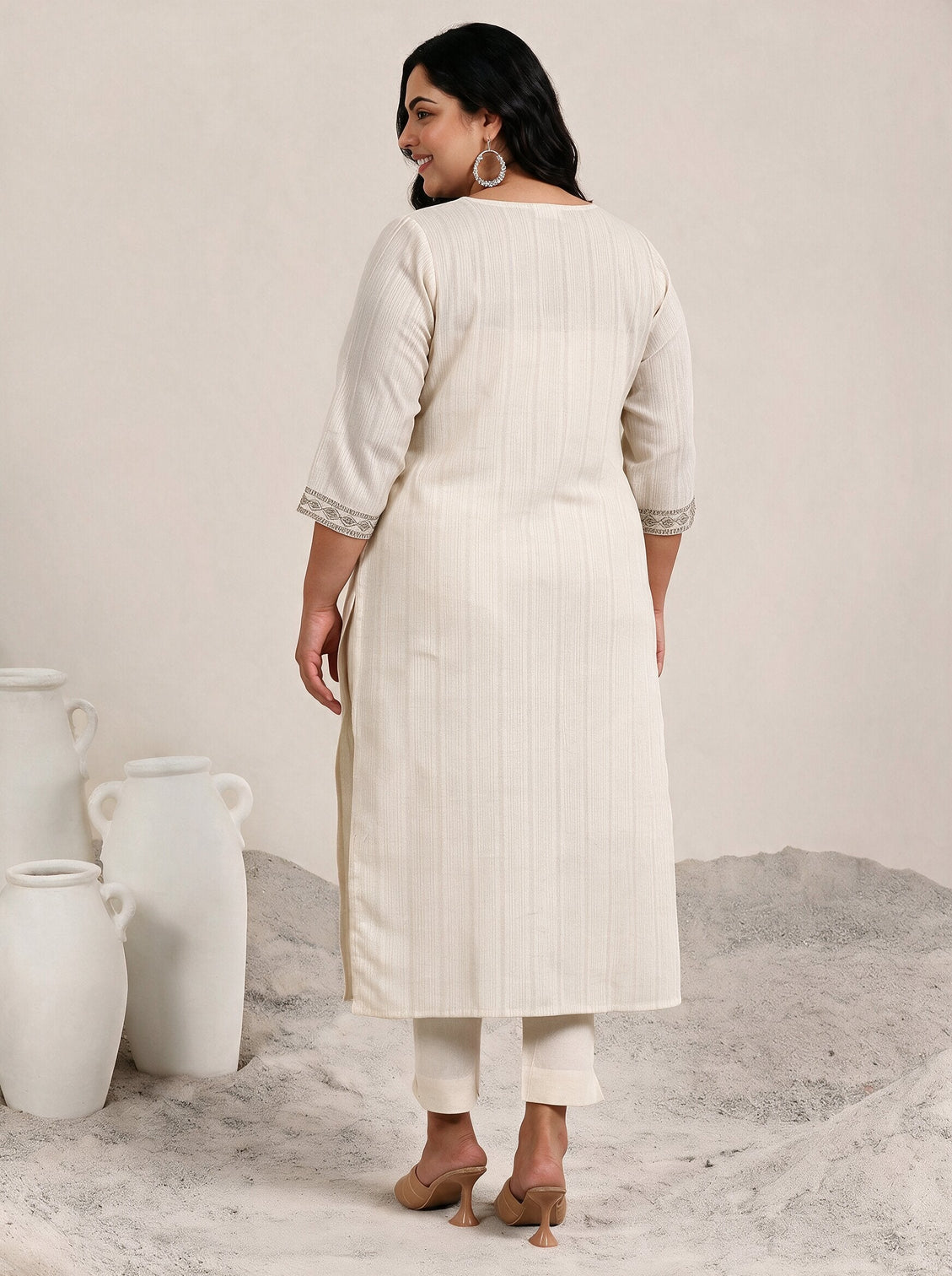 Plus Size Off white Solid Cotton Blend Straight Kurta