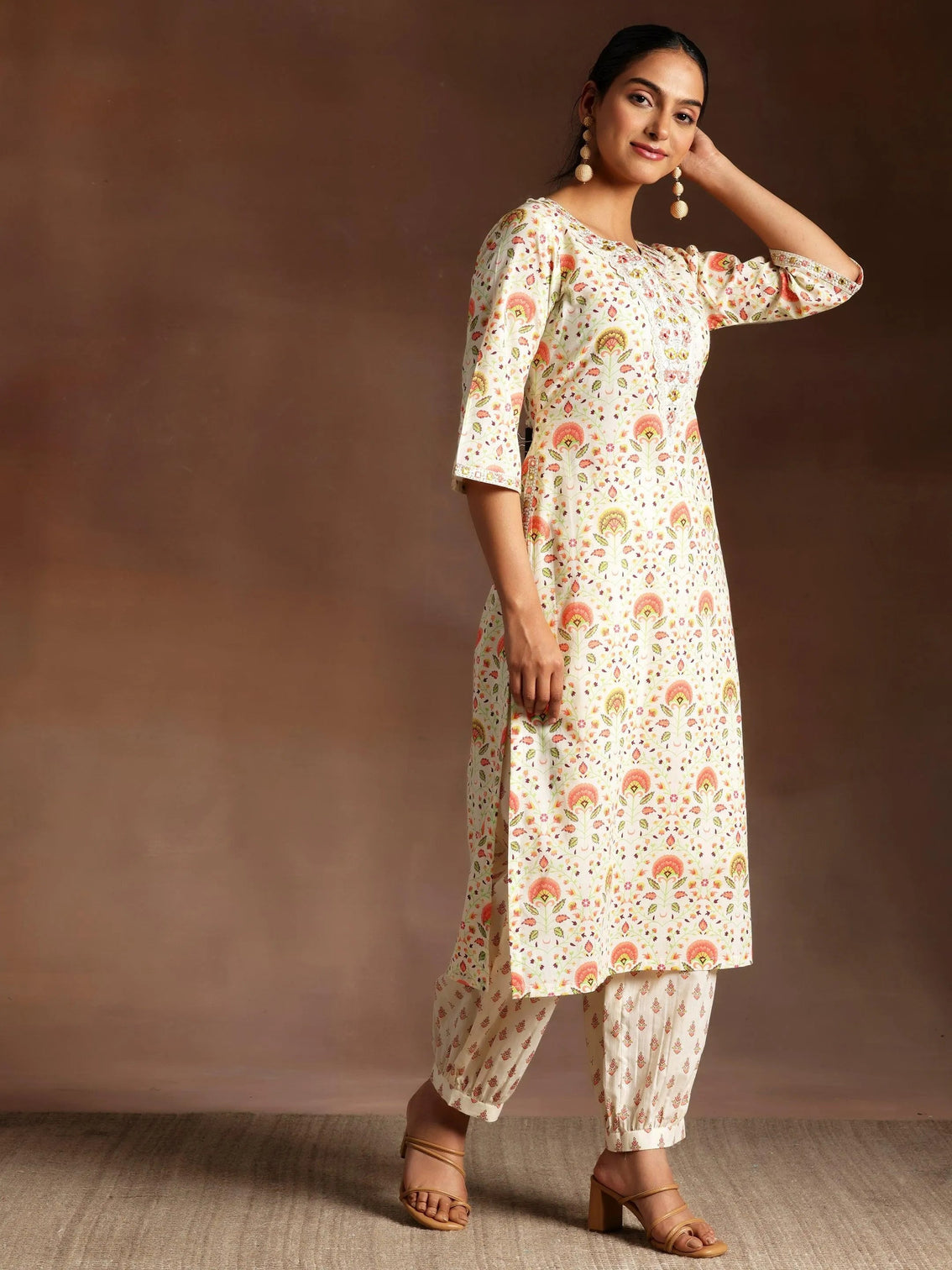 Mameraa Off White Printed Cotton Straight Kurta Set