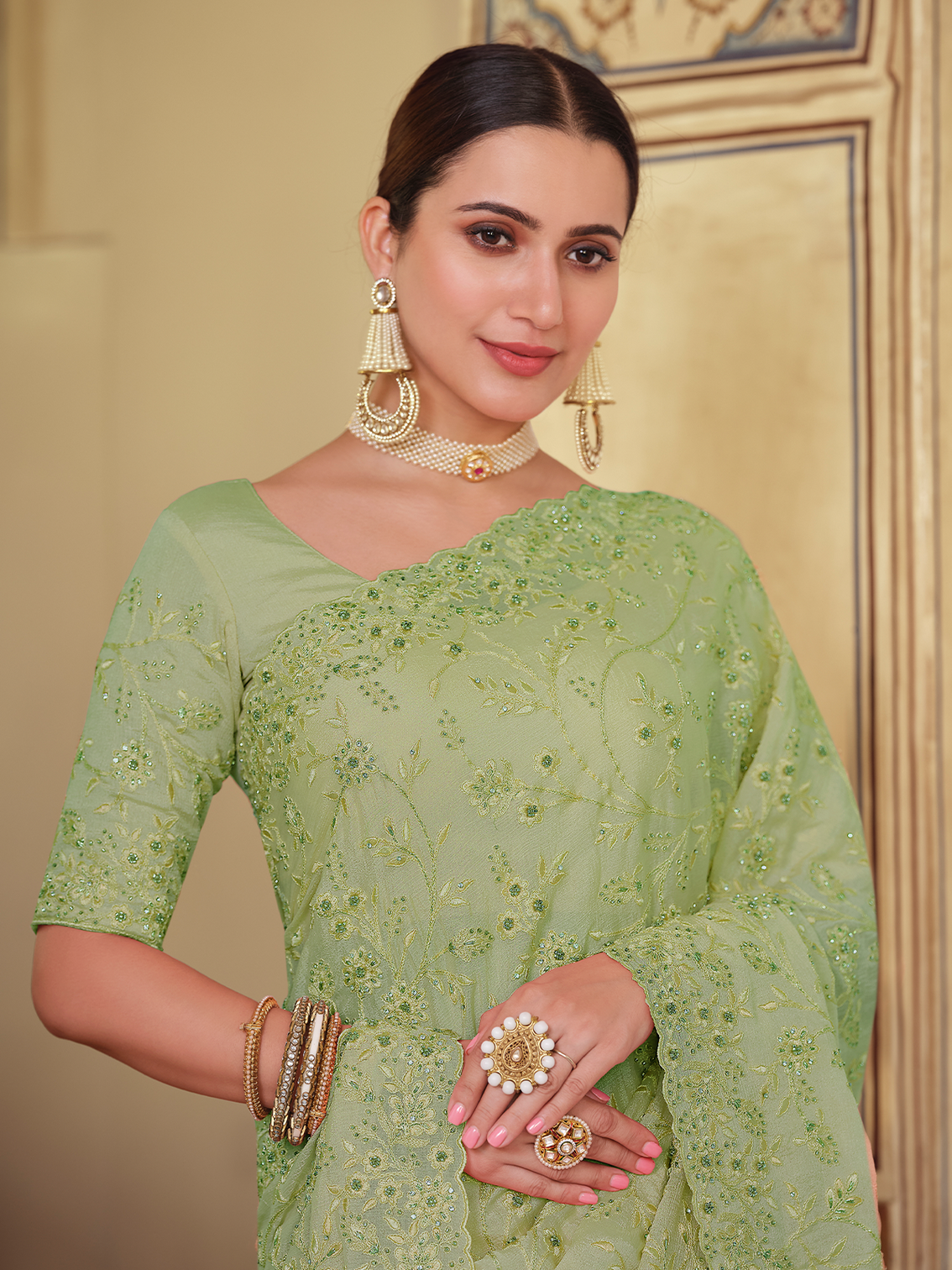 Green Chiffon Saree With Unstitched Blouse