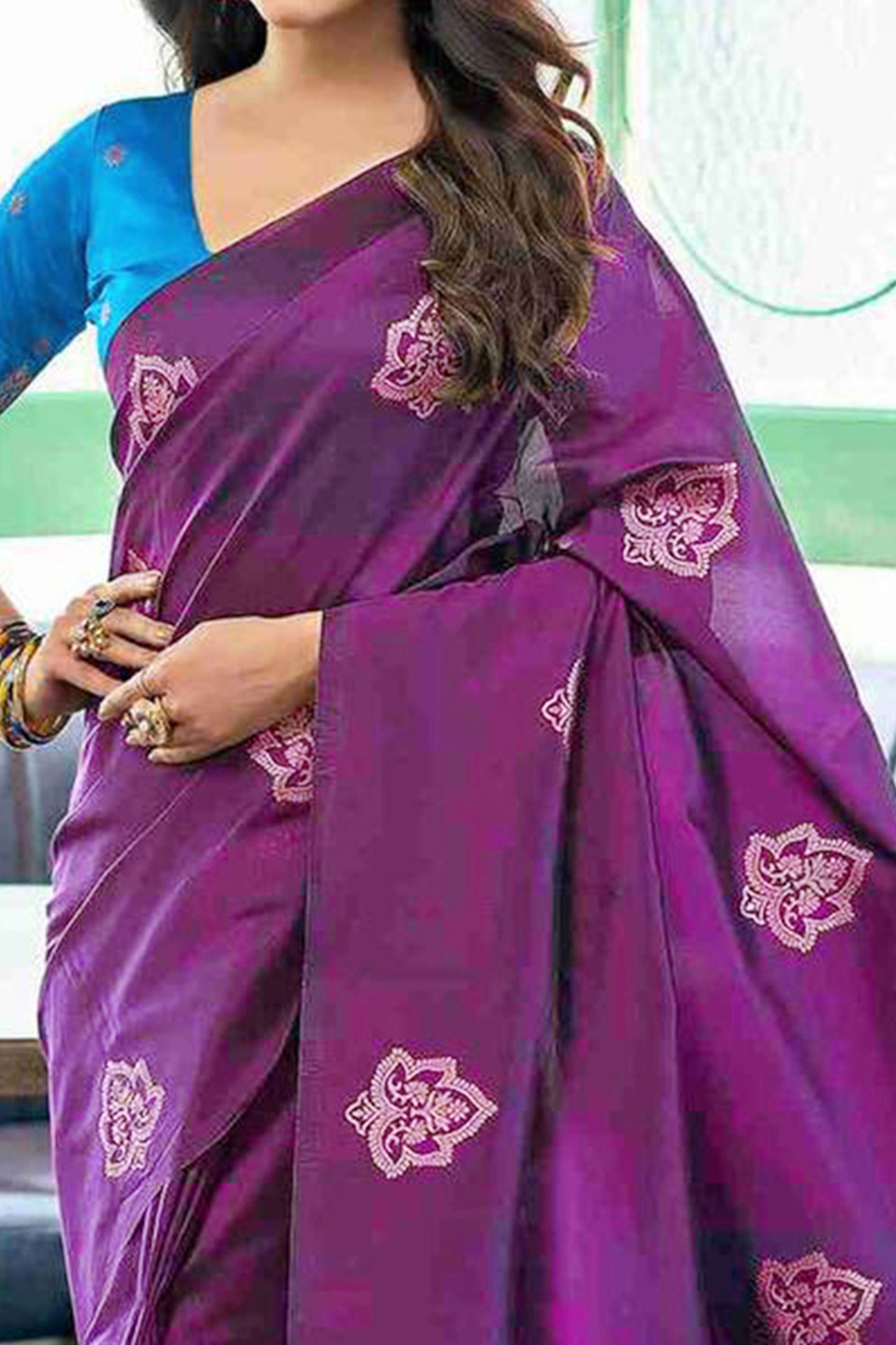 Purple Banarasi Silk Saree Adorned with Elegant Floral Zari Weaving