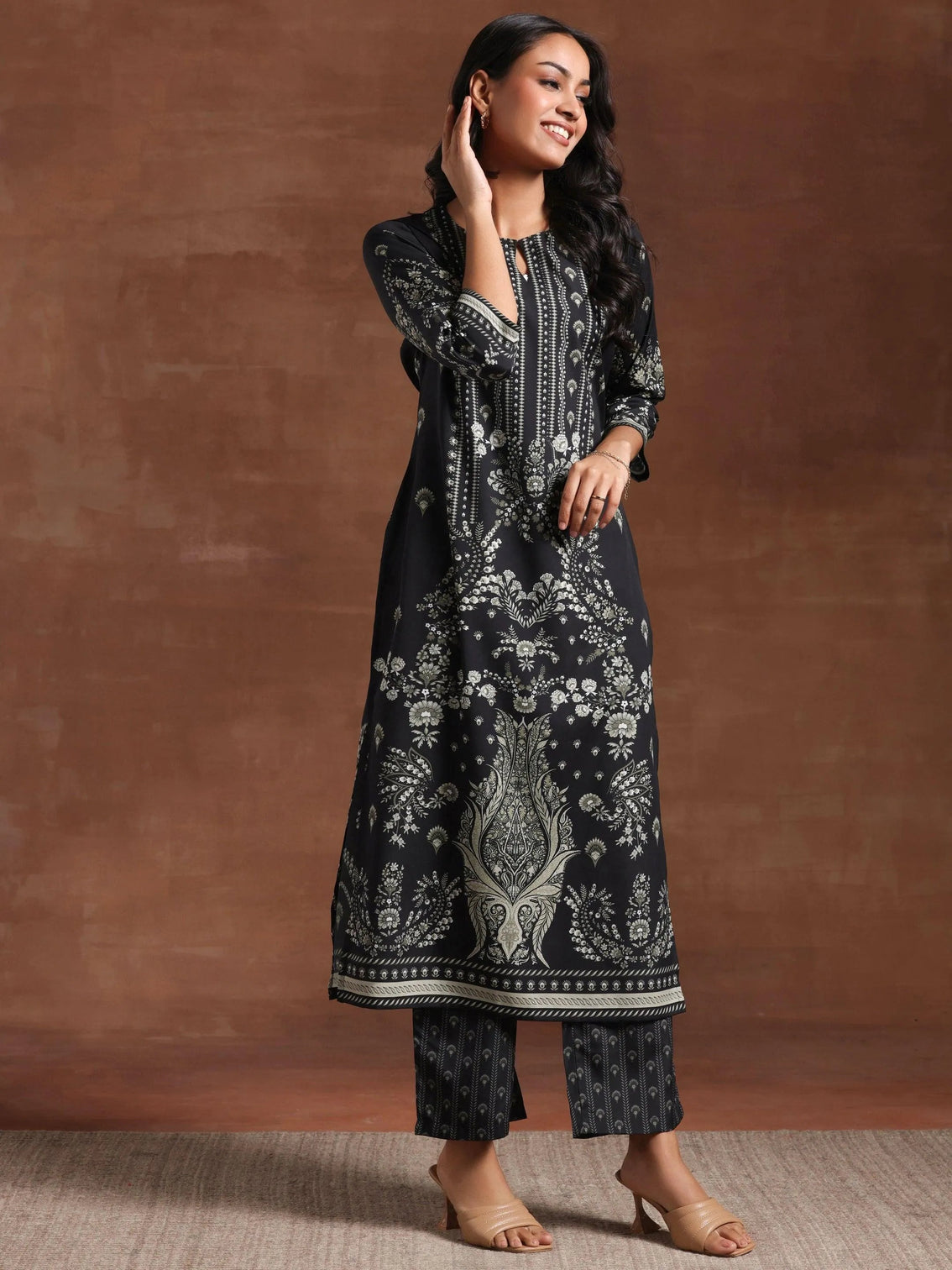 Mameraa Black Printed Crepe Straight Kurta Set
