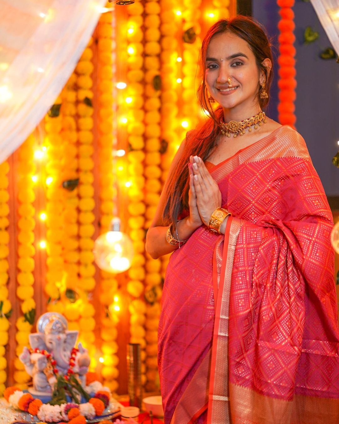 Pink Saree in Bandhej Patola for women