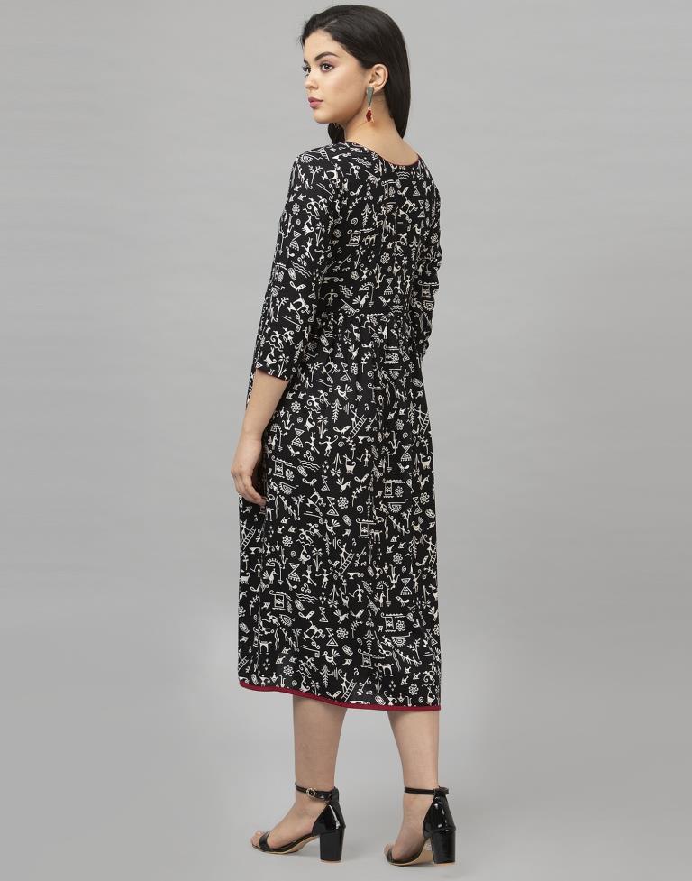 Sparkling Black Coloured Printed Rayon Kurti