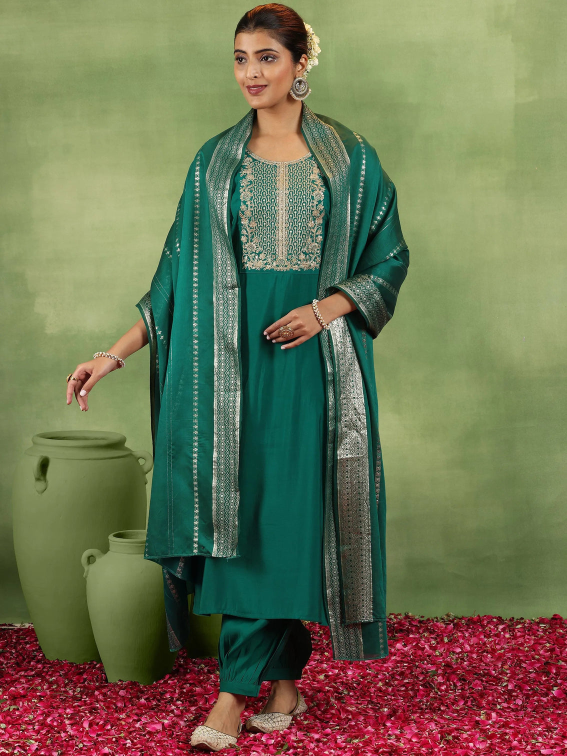Mameraa Green Yoke Design Straight Suit With Dupatta
