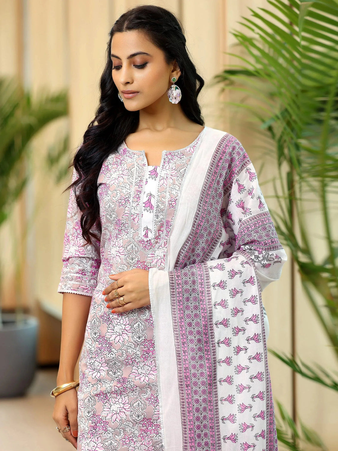 Mameraa Pink Printed Cotton Straight Suit With Dupatta