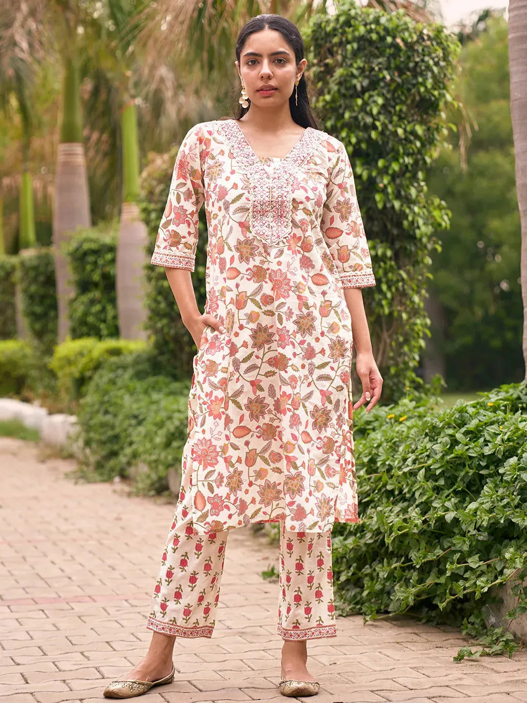 Mameraa Off White Printed Cotton Straight Kurta Set