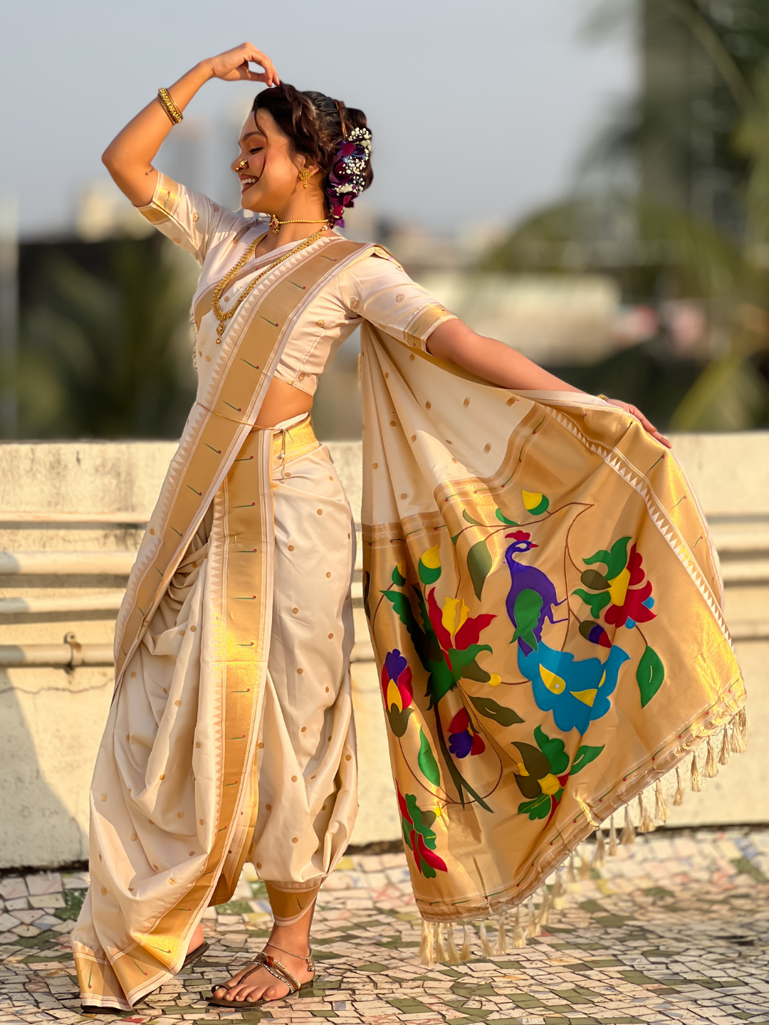 White Wedding Special Nauvari Paithani Soft Silk Saree with Zari Woven Polka Motifs and Peacock Pallu