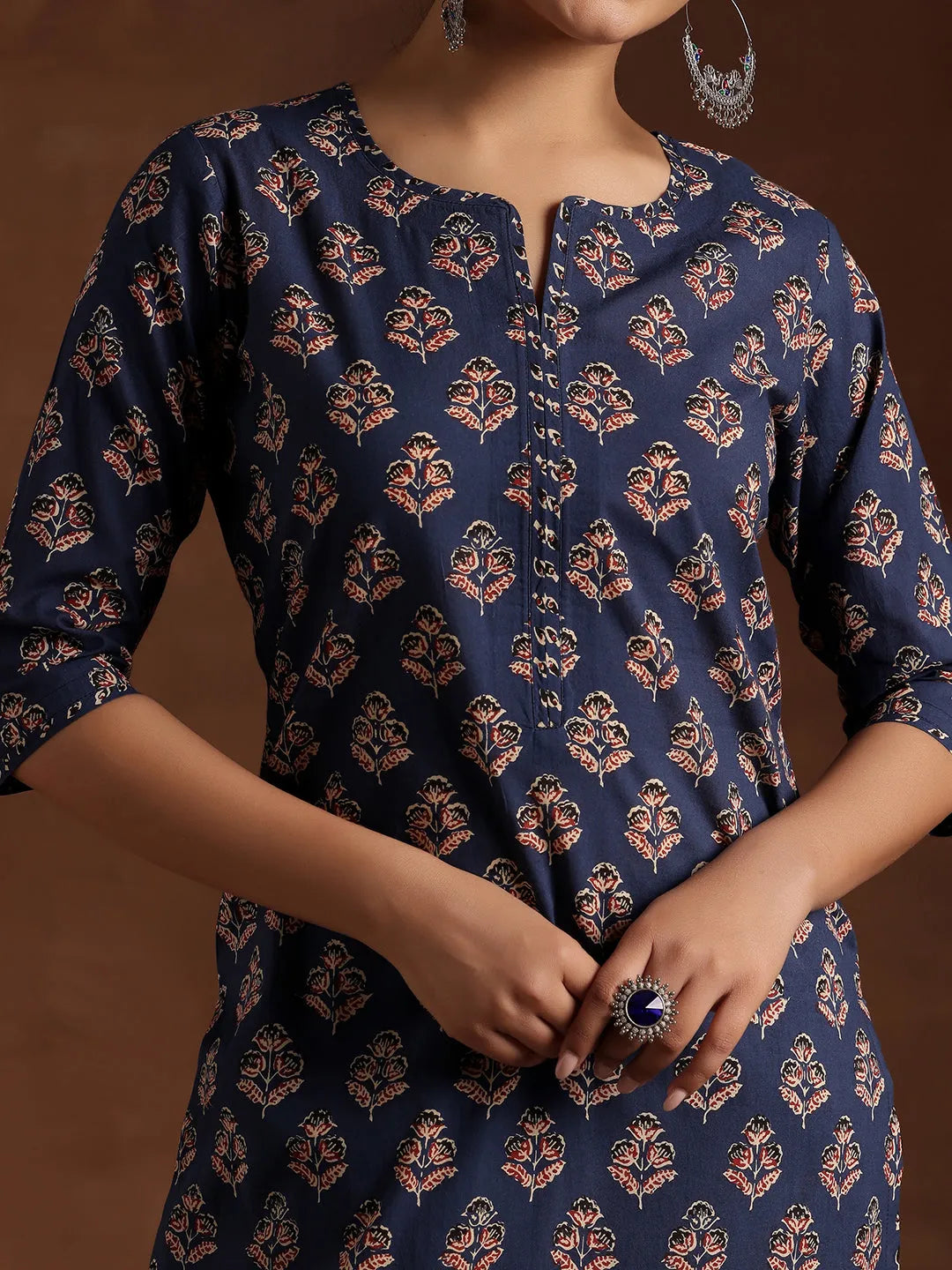 Mameraa Blue Printed Cotton Straight Suit With Dupatta