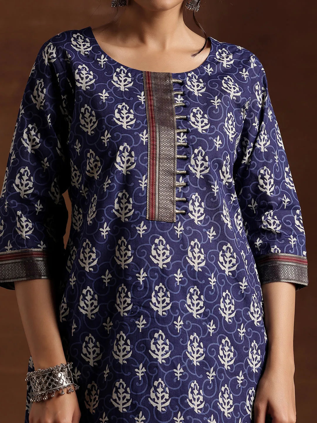 Mameraa Indigo Printed Cotton Straight Suit With Dupatta