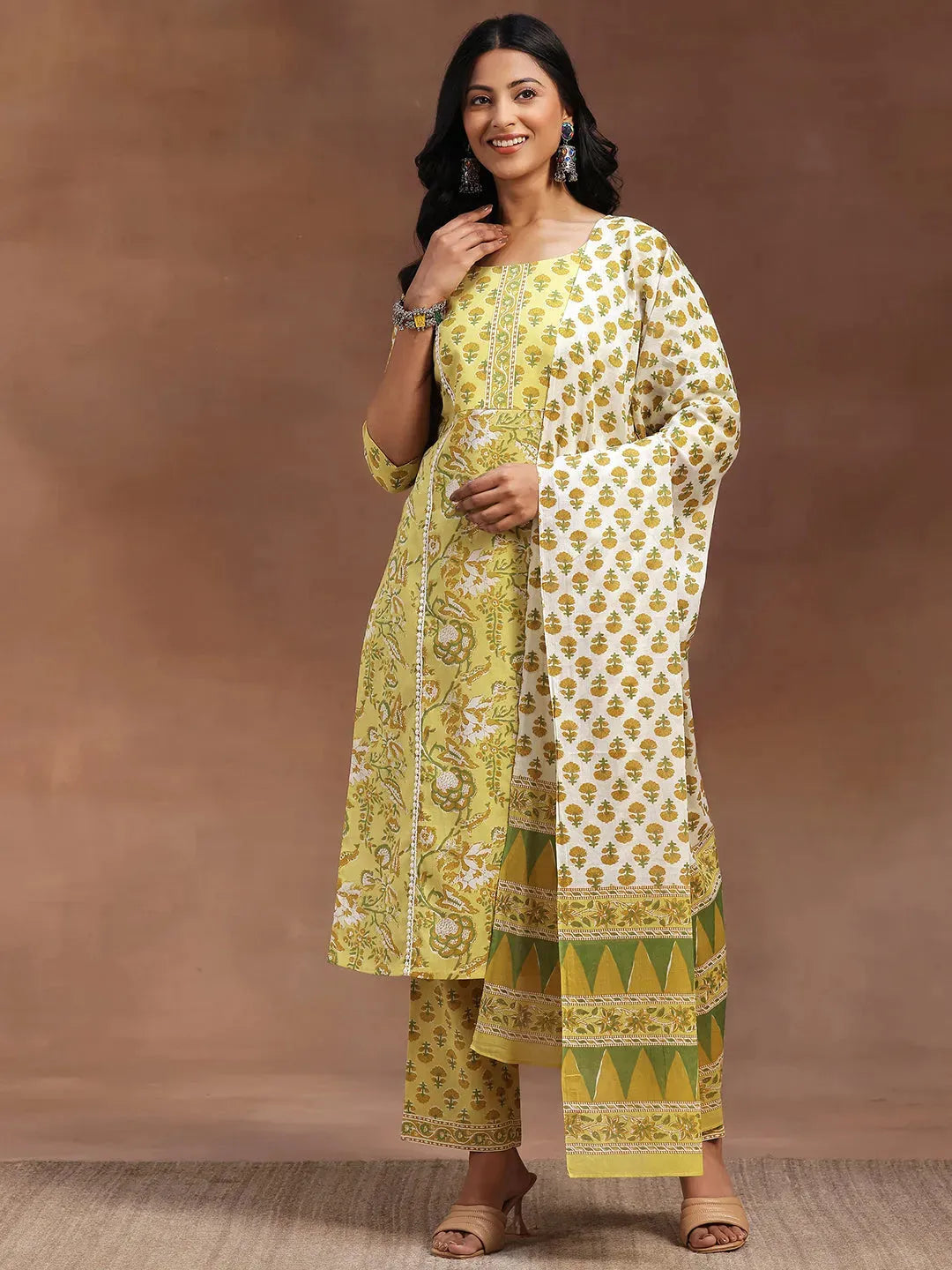Mameraa Yellow Printed Cotton Straight Suit With Dupatta