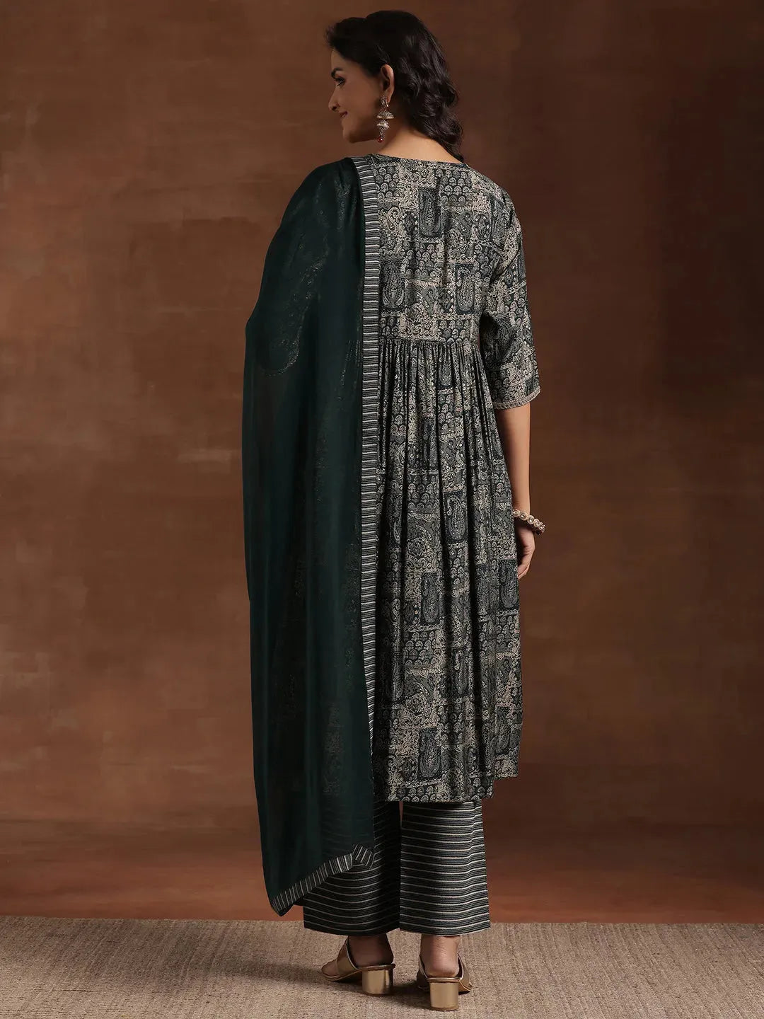 Mameraa Green Printed A-Line Kurta With Trousers & Dupatta