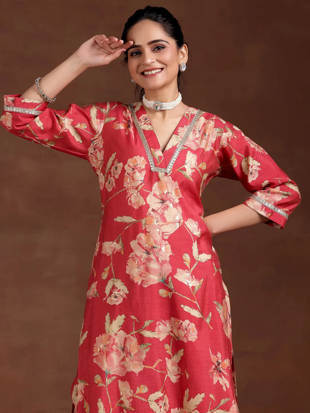 Mameraa Red Printed Silk Blend Straight Kurta Set