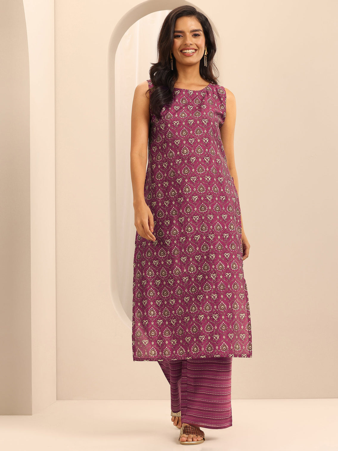 Mameraa Wine Printed Silk Blend Straight Kurta Set