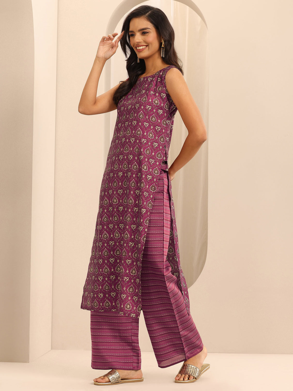 Mameraa Wine Printed Silk Blend Straight Kurta Set