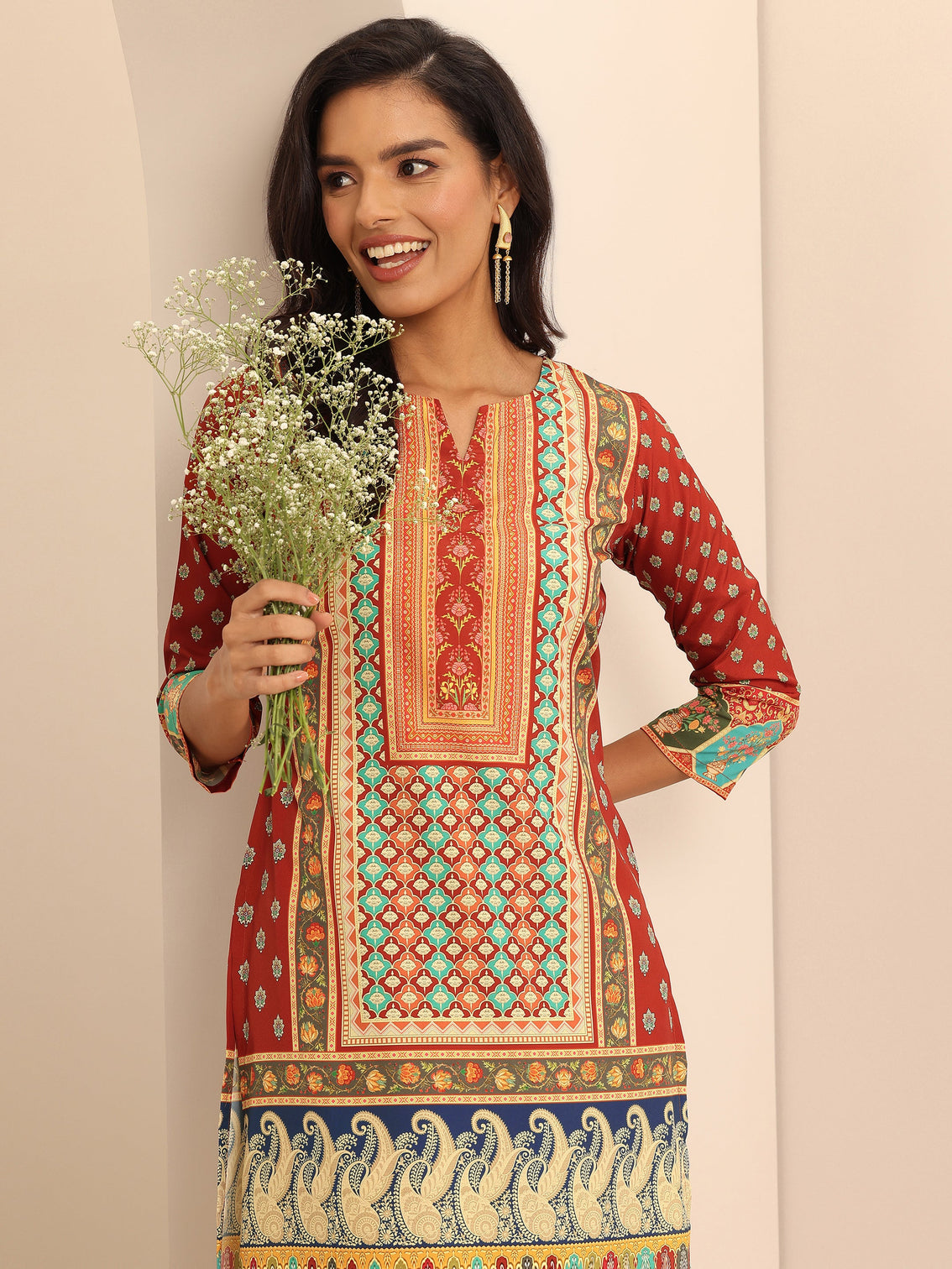 Mameraa Multi Printed Poly Crepe Straight Kurta Set
