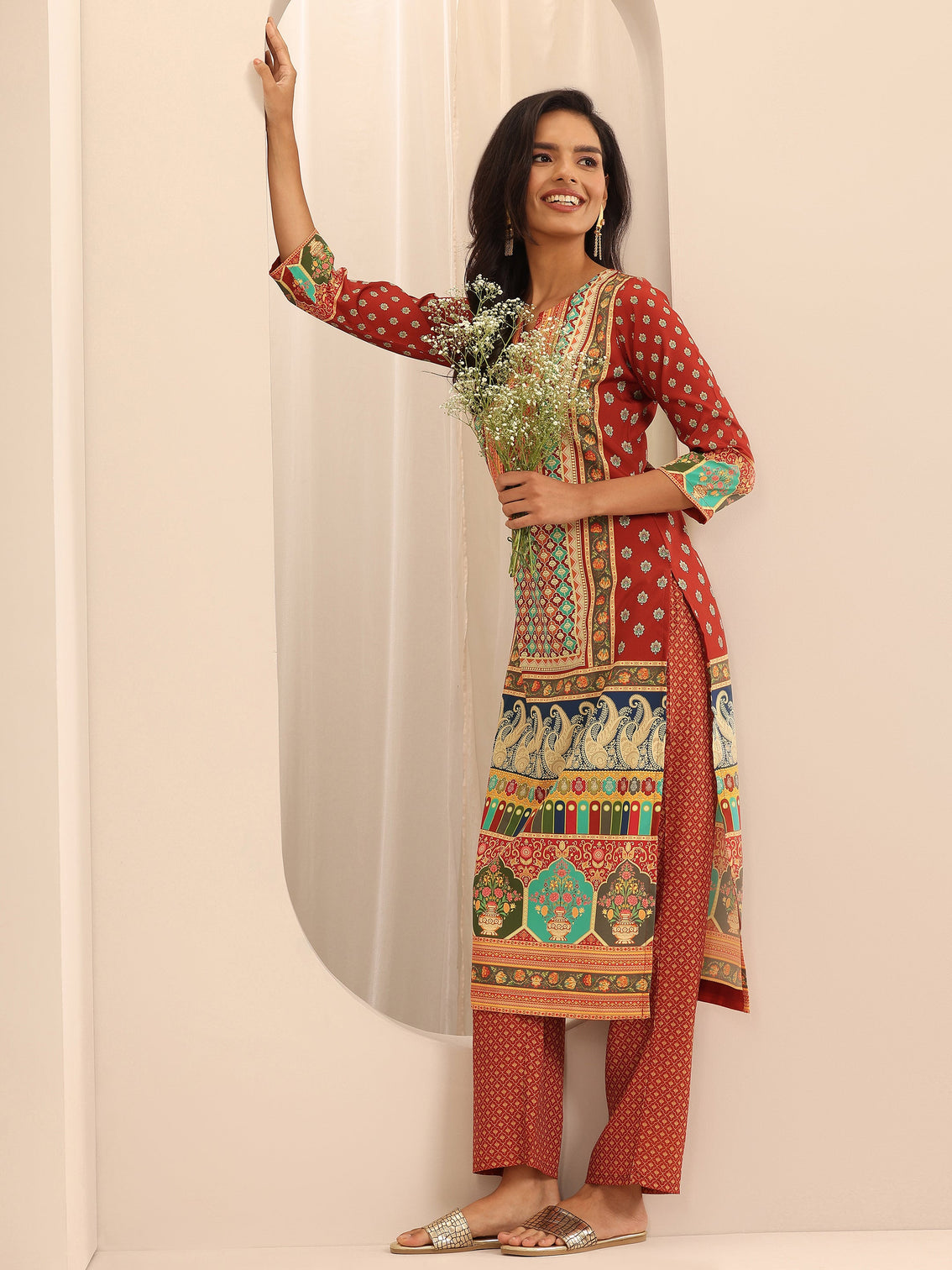 Mameraa Multi Printed Poly Crepe Straight Kurta Set