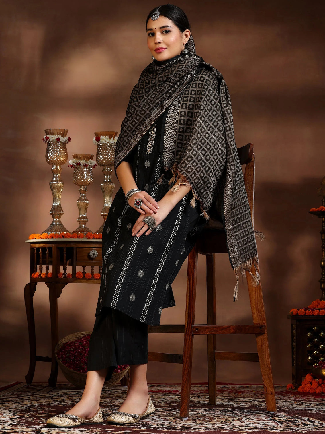 Mameraa Black Woven Design Straight Suit With Dupatta