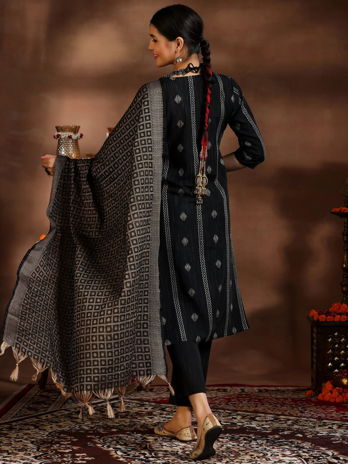 Mameraa Black Woven Design Straight Suit With Dupatta