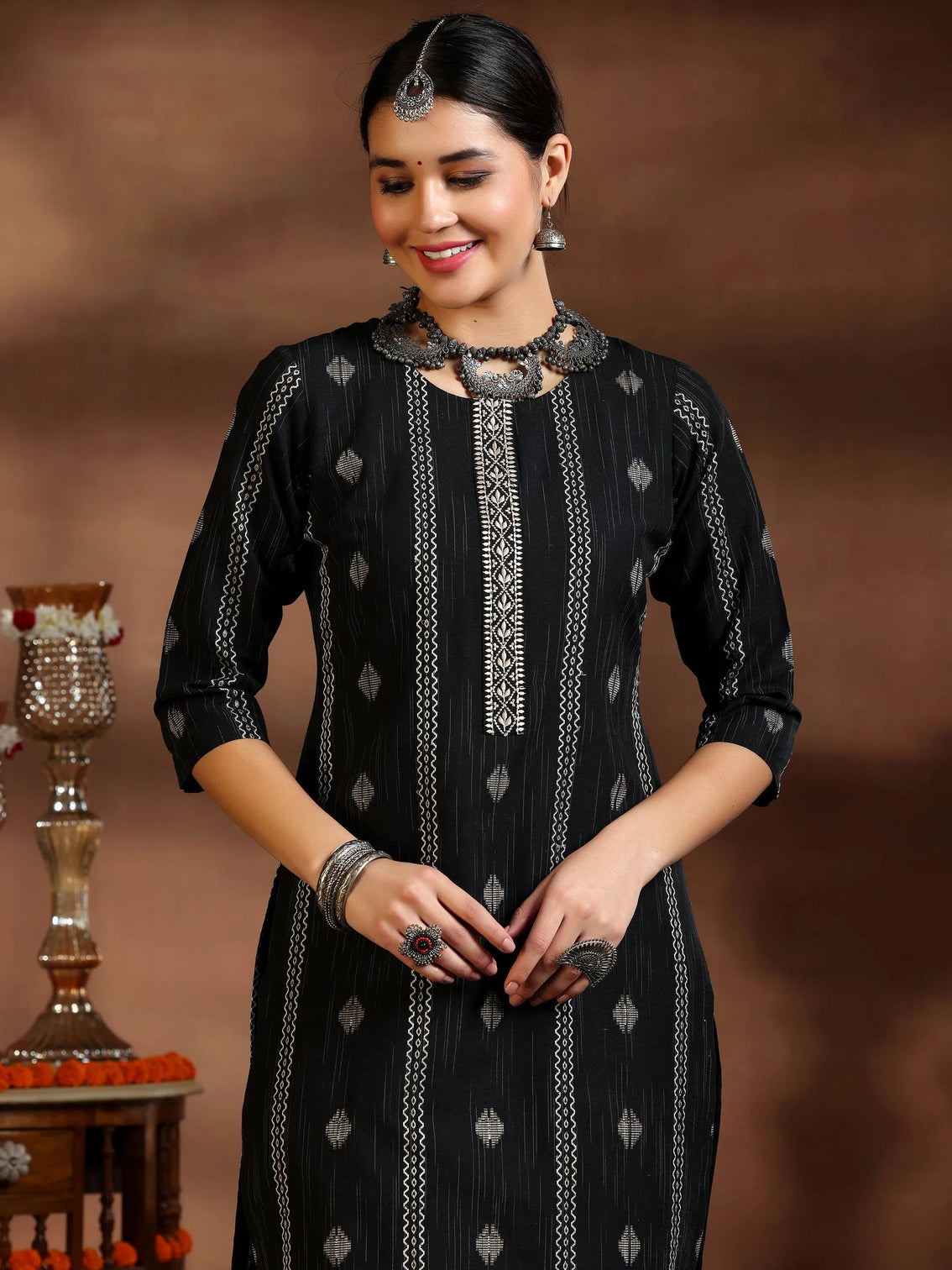Mameraa Black Woven Design Straight Suit With Dupatta