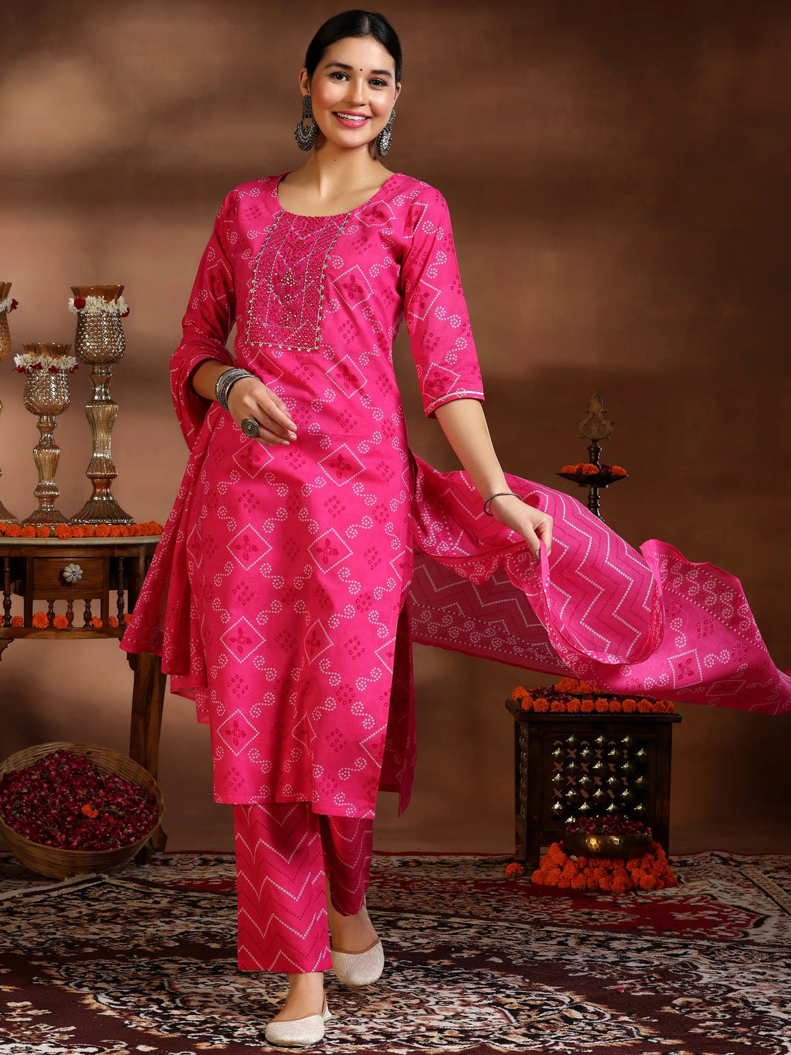 Mameraa Pink Printed Cotton Straight Suit With Dupatta