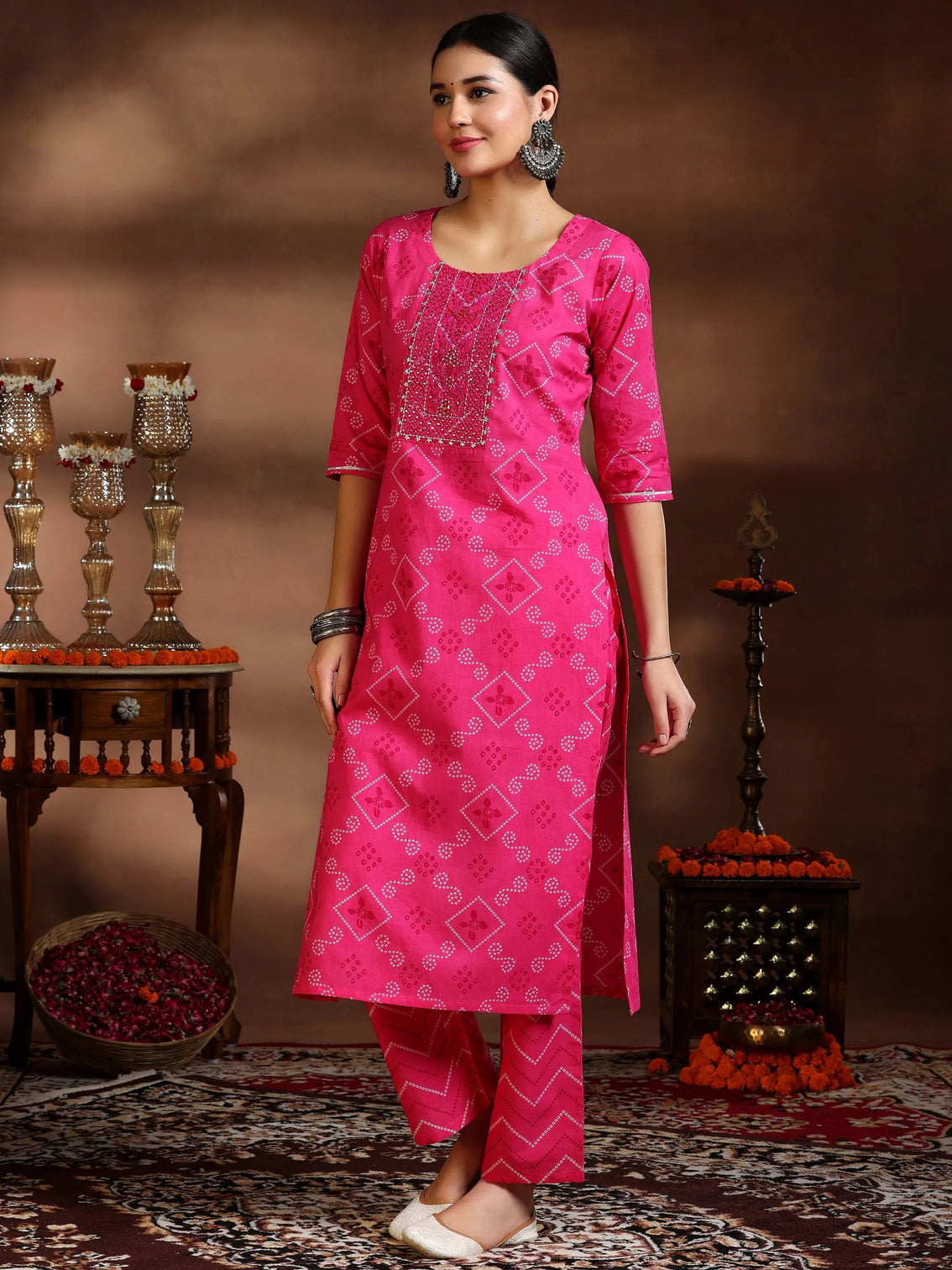 Mameraa Pink Printed Cotton Straight Suit With Dupatta