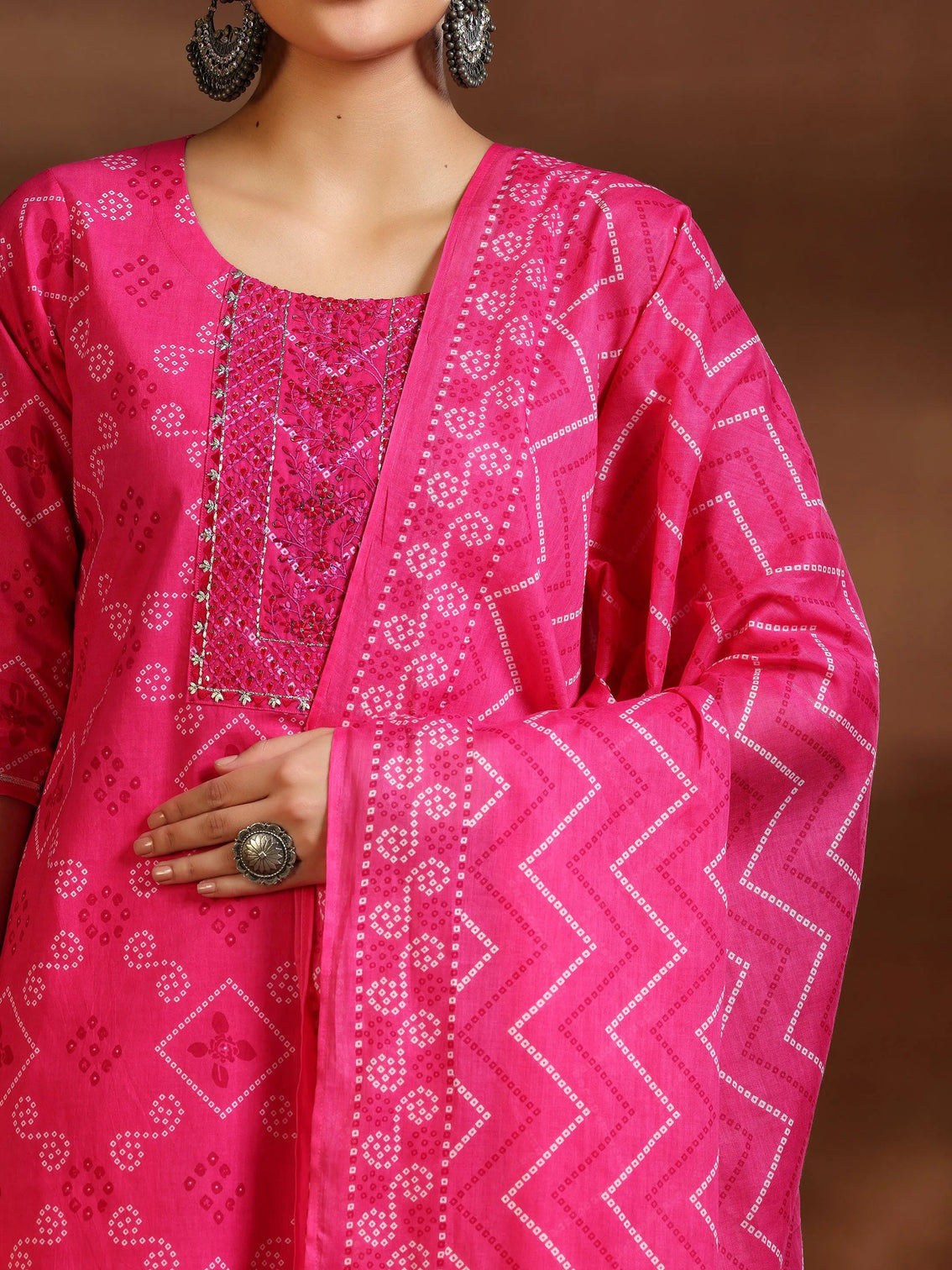 Mameraa Pink Printed Cotton Straight Suit With Dupatta
