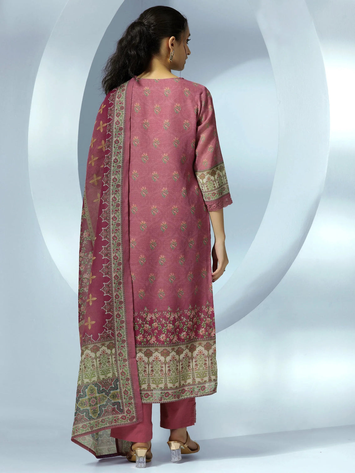 Mameraa Mauve Printed Cotton Blend Straight Suit With Dupatta