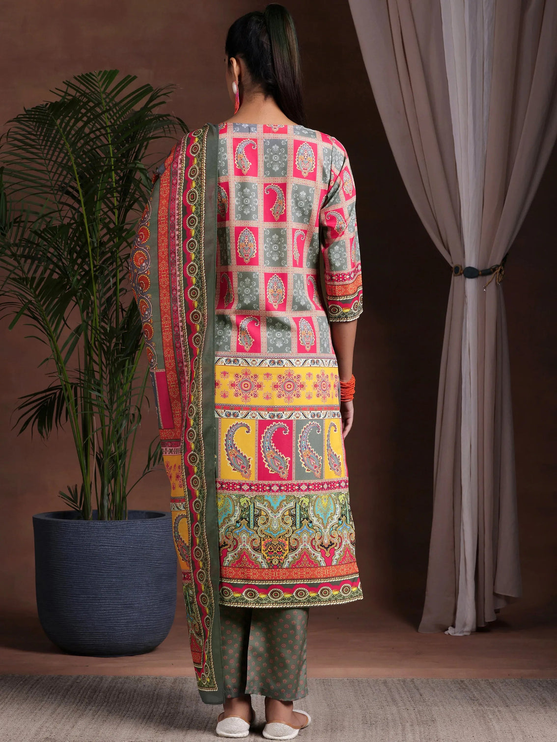 Mameraa Multi Printed Poly Crepe Straight Suit With Dupatta