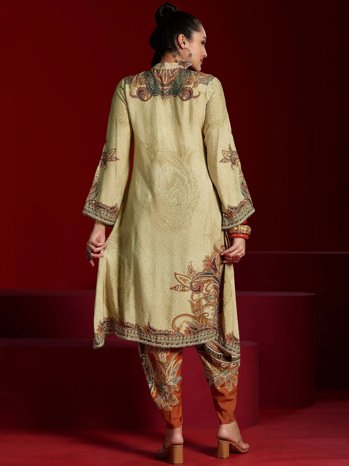 Mameraa Art Beige Printed Silk Blend Co-Ords