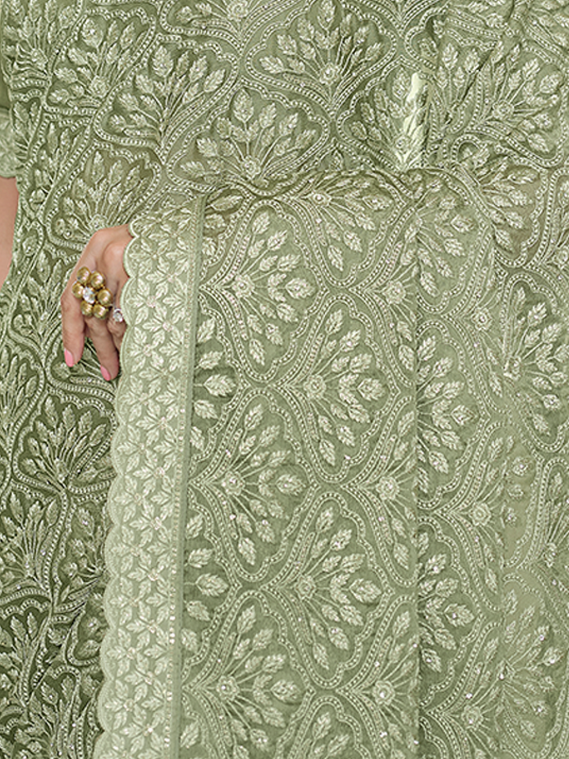 Green Chiffon Saree With Unstitched Blouse