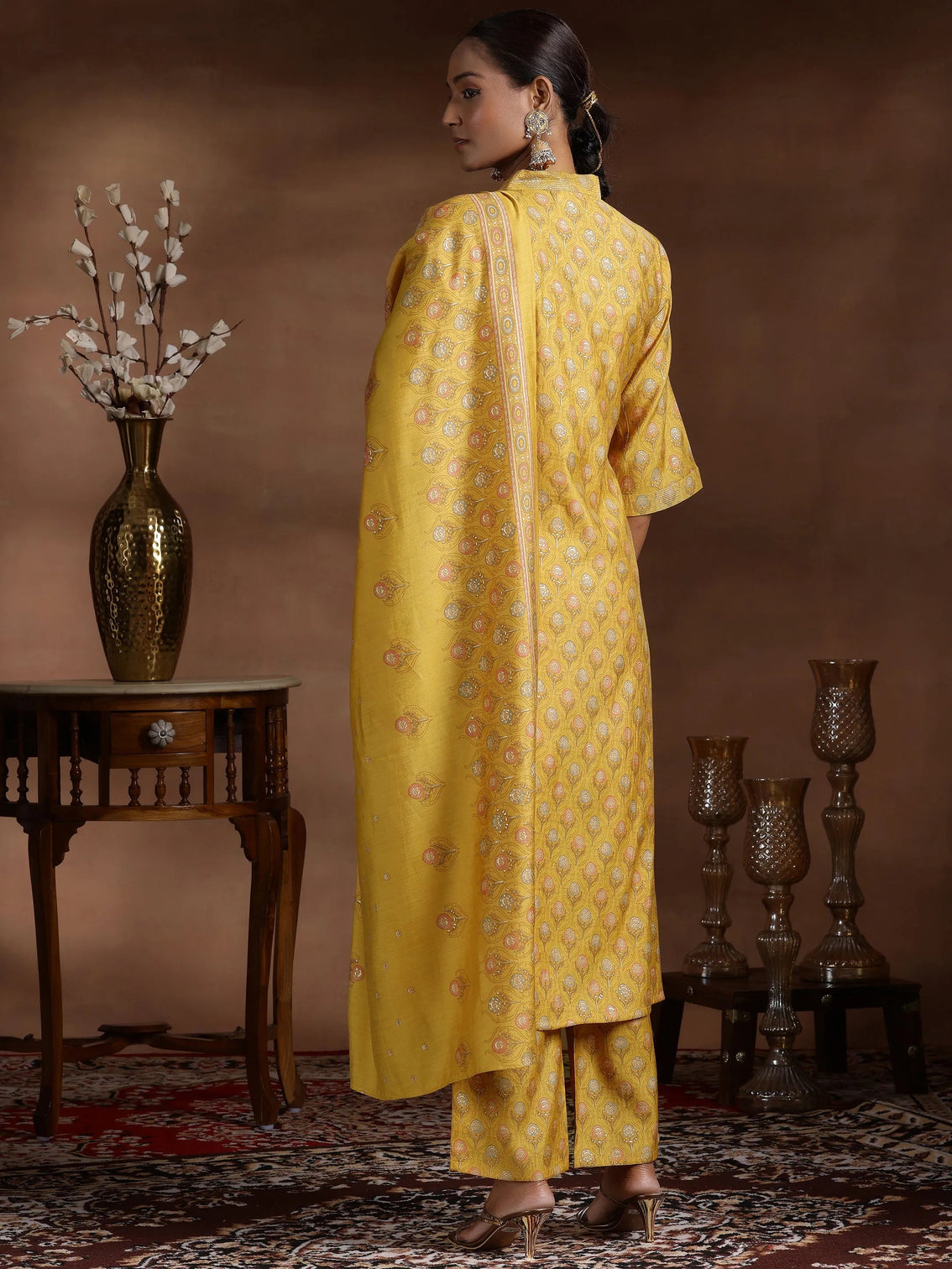 Mameraa Mustard Printed Silk Blend Straight Suit With Dupatta
