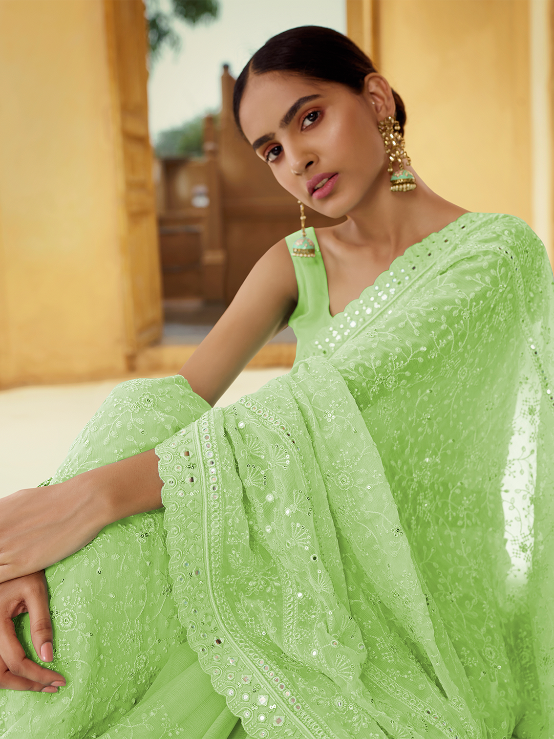 Green Georgette Saree With Unstitched Blouse