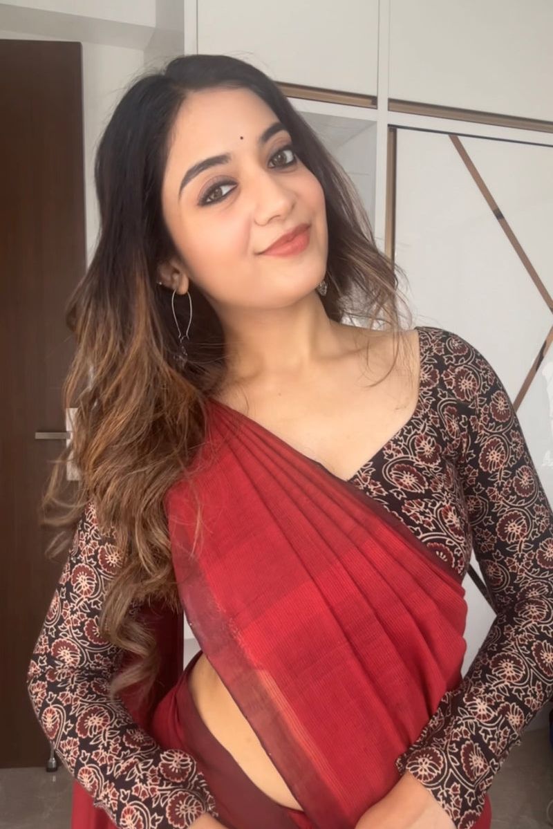 Maroon cotton saree with kalamkari blouse piece
