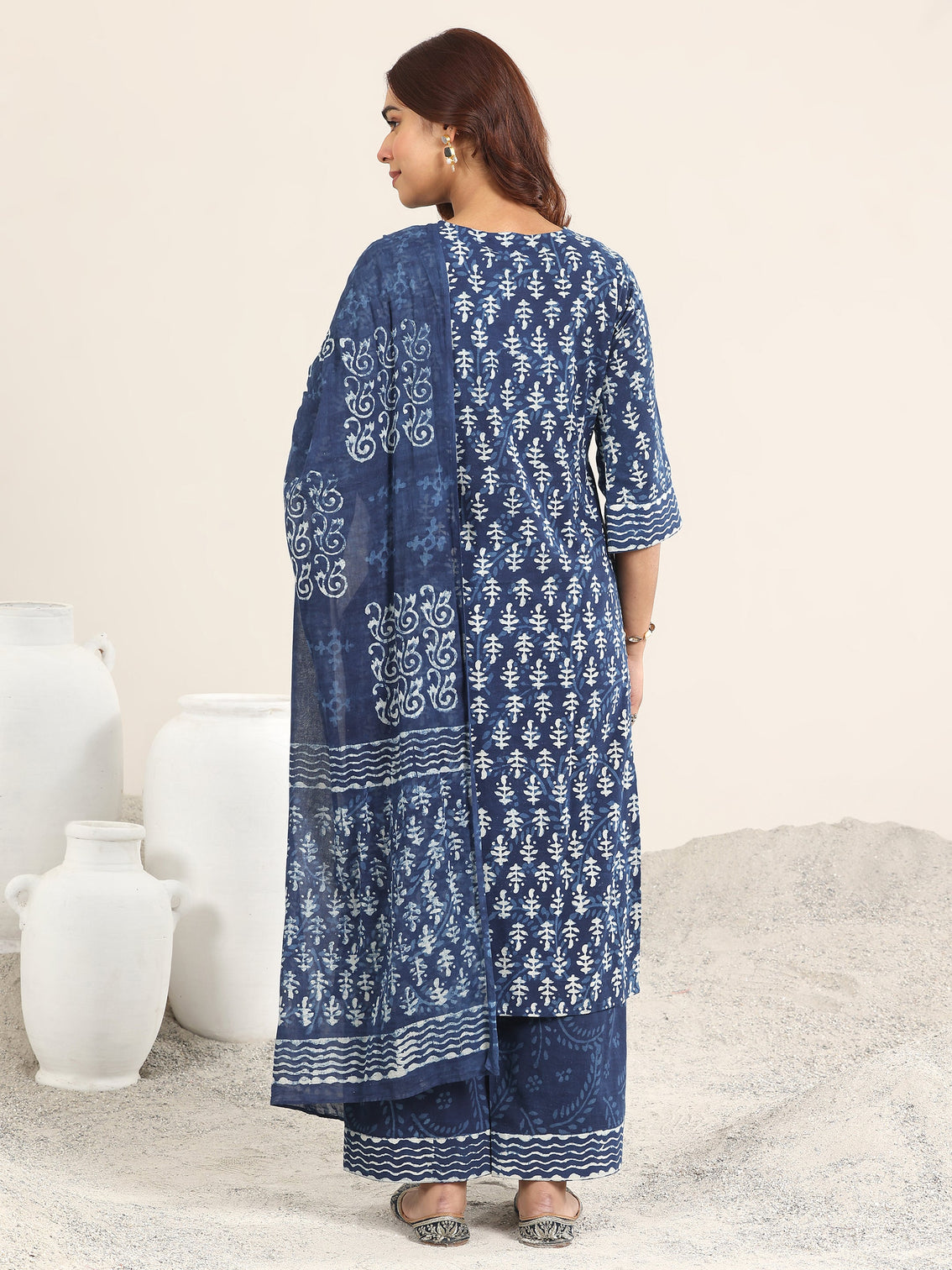 Mameraa Indigo Printed Cotton Straight Suit With Dupatta